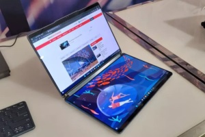 Lenovo phá vỡ truyền thống với việc ra mắt Yoga Book 9i, siêu phẩm sở hữu 2 màn hình